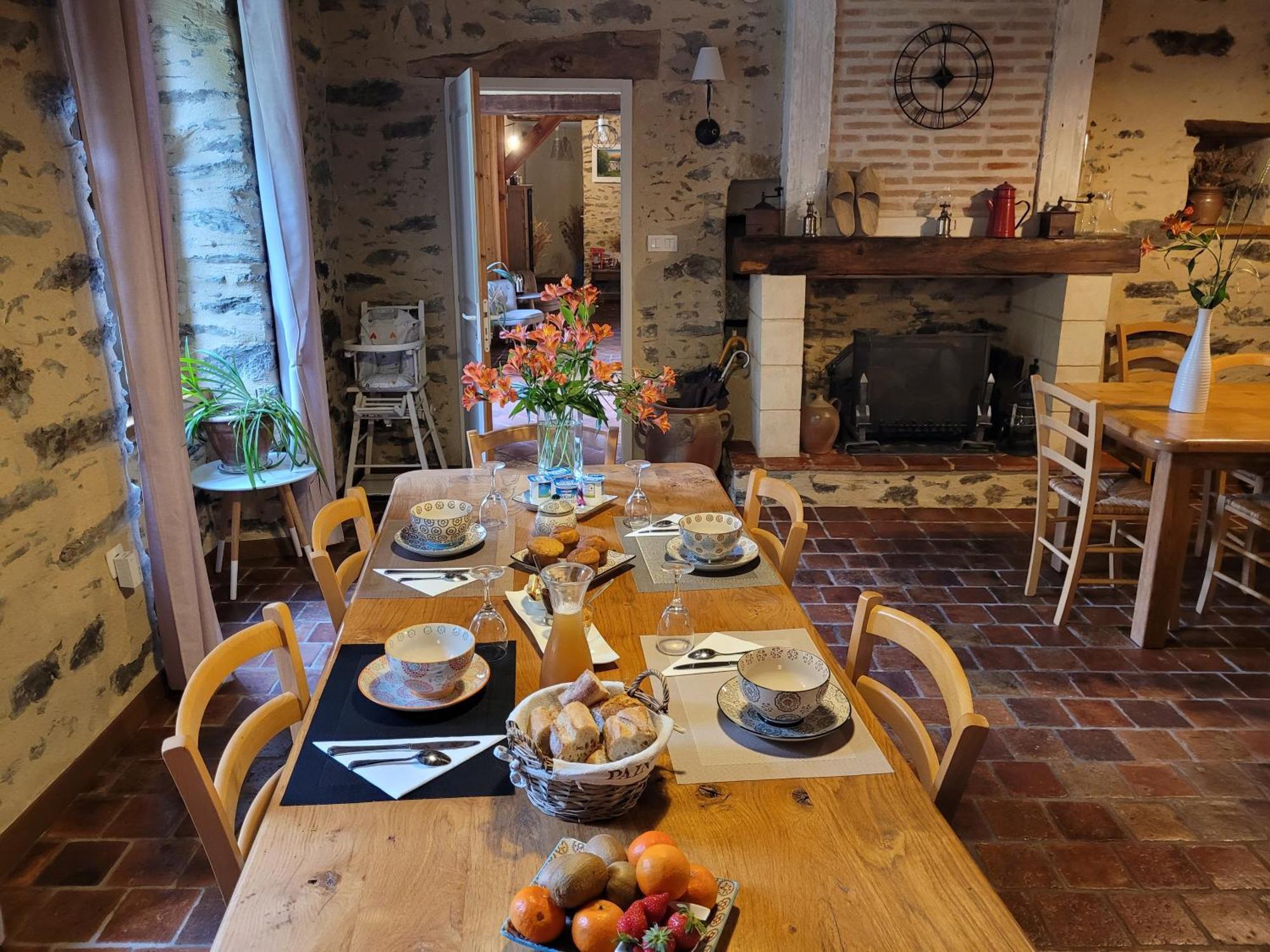 Le Moulin De Drapras Bed & Breakfast Chemille-en-Anjou Exterior photo