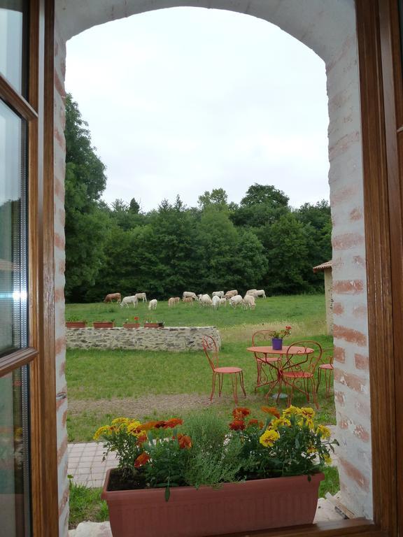 Le Moulin De Drapras Bed & Breakfast Chemille-en-Anjou Exterior photo