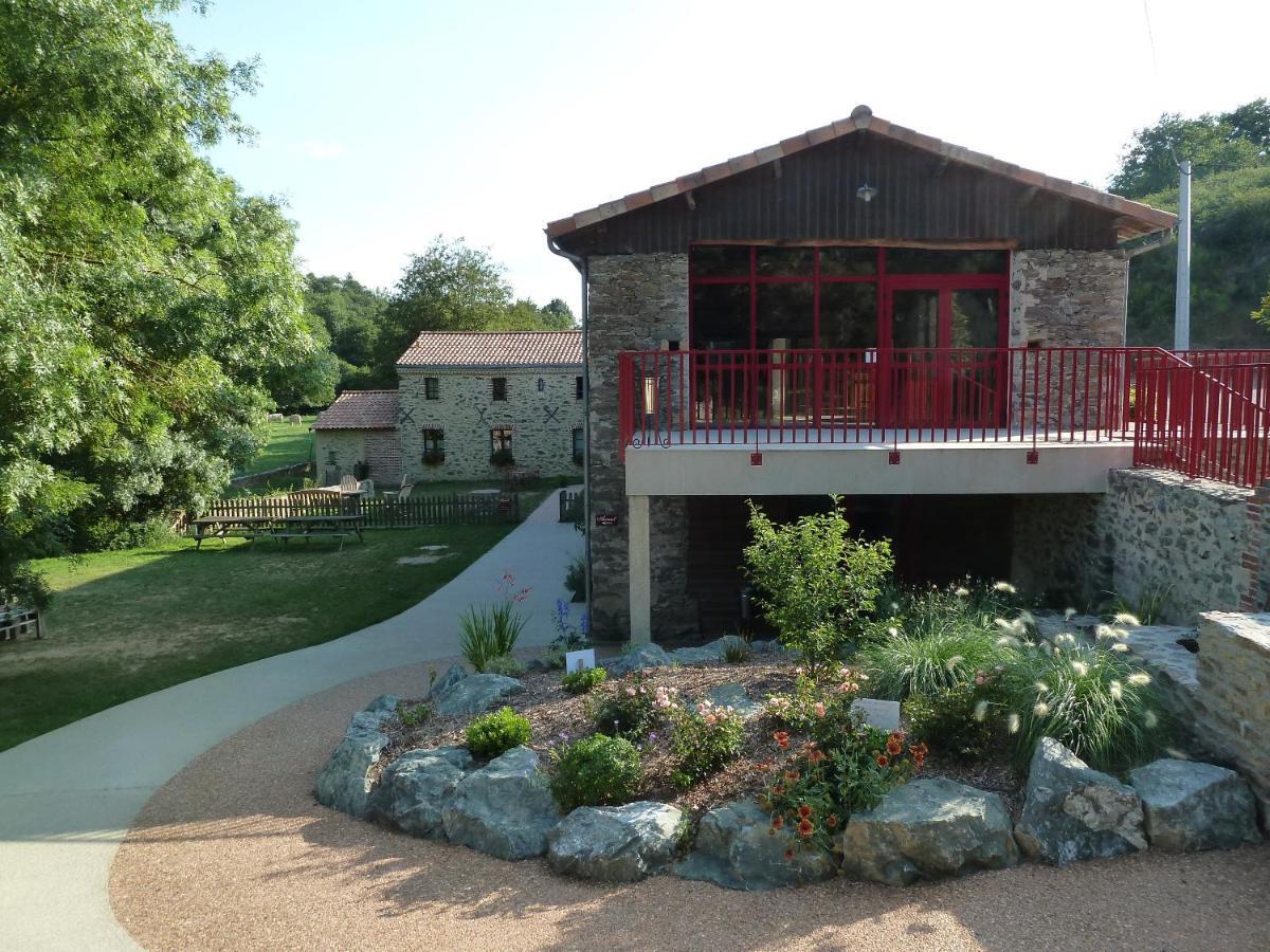 Le Moulin De Drapras Bed & Breakfast Chemille-en-Anjou Exterior photo